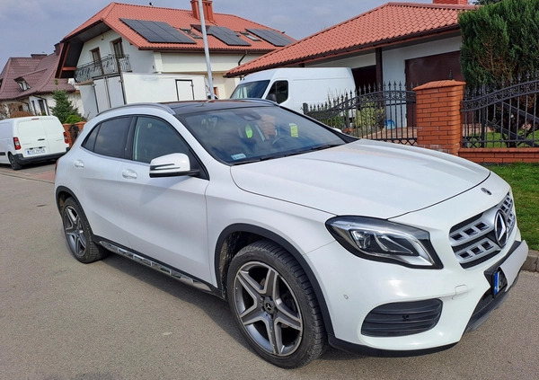 Mercedes-Benz GLA cena 93999 przebieg: 99000, rok produkcji 2018 z Wilamowice małe 56